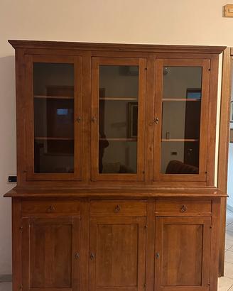Ampia credenza in legno massello vetrina + ante