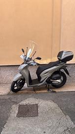 SH 125 ABS BAUL. KEYLESS & PARAB. GRIGIO