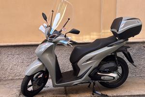 SH 125 ABS BAUL. KEYLESS & PARAB. GRIGIO