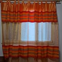 Tende trasparenti a vetro colore arancione 