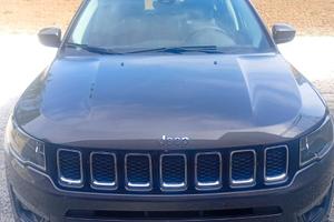 JeepCompass 2019 92000km 210cv neopatentati 14500€