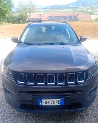JeepCompass 2019 92000km 210cv neopatentati 14500€