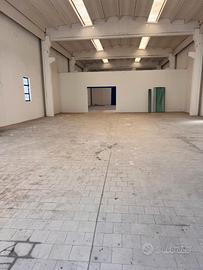 Disponibile capannone artigianale/industriale