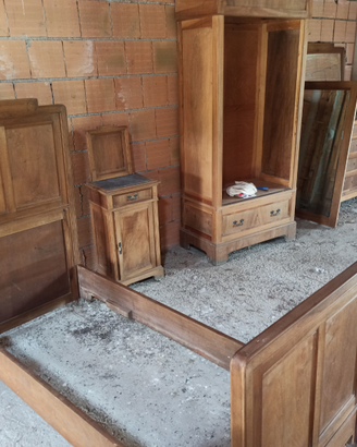 N.2 camere letto singole anni 30 in noce