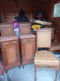 Comodini e sedie anni 30