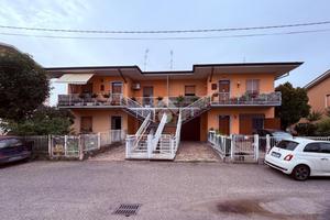 4 LOCALI A BRONI