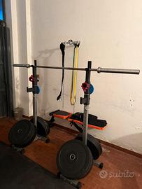 Bilancere olimpico, rack, panca, bumpers, tappeto