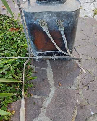 ANTICA POMPA IRRORATRICE A SPALLA IN RAME VINTAGE