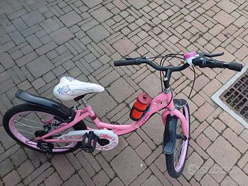 Bicicletta bimba tra i 6/8 anni