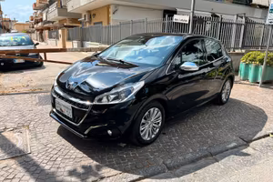 Peugeot 208 BlueHDi 75 5 porte Allure