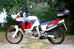 Moto Africa Twin 750