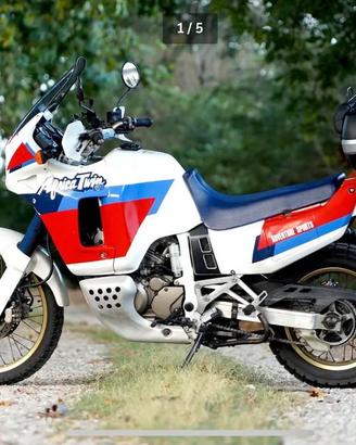 Moto Africa Twin 750