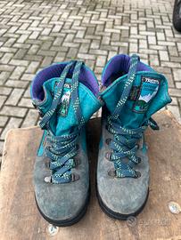 Scarponi  trekking  ( 2 paia)