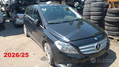 Pezzi di ricambio Mercedes Classe B 180 anno 2012