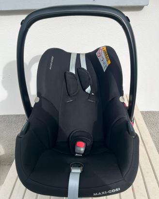 Seggiolino Ovetto Maxi-Cosi + isofix + riduttore