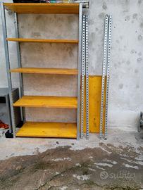 scaffale con ripiani. Cell 3760746302