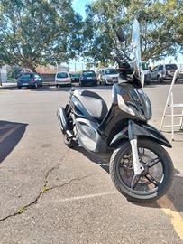 Piaggio Beverly 350 