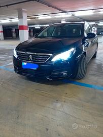 Peugeot 308 1.5 bluehdi Allure sw 131 cv EAT8