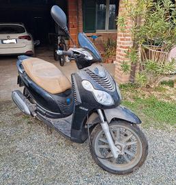 Piaggio Carnaby 125 ES