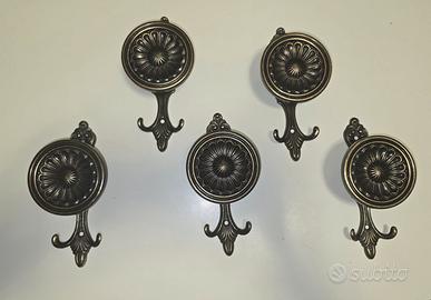 Set 5 Appendiabiti Artistici da Ingresso Ottone