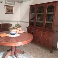 tavolo. con credenza