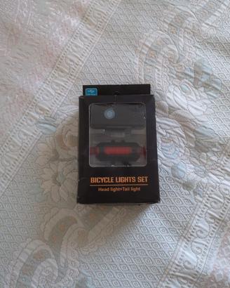 Luce bicicletta anteriore e posteriore