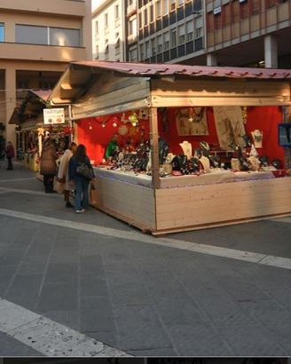 stand mercatino natale Arezzo 