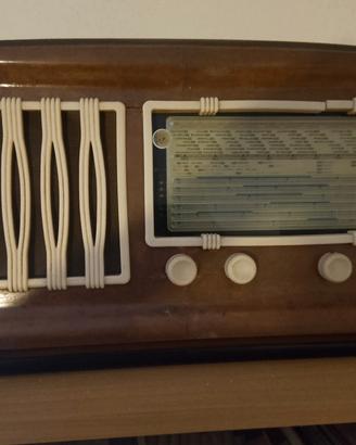 RADIO VINTAGE "GELOSO"