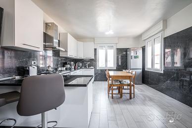 Ampio quadrilocale ristrutturato