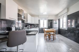 Ampio quadrilocale ristrutturato