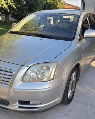 Toyota Avensis II 2.0 D-4D
