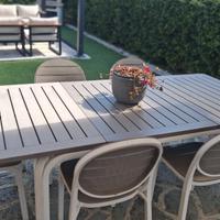 tavolo da giardino completo di n. 6 sedie