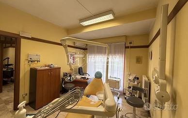 Negozio a Pieve Emanuele 1 locali