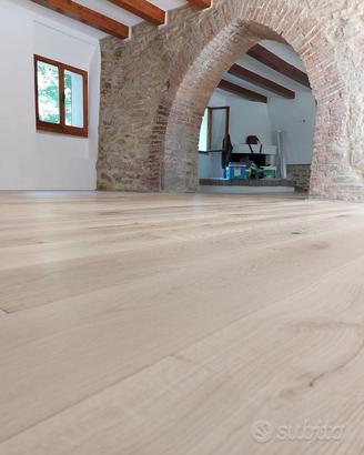Parquet doga toscana con nodi a Roma