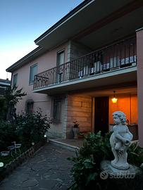 Affitta camere crema