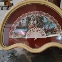 quadri con ventaglio e cornice in legno