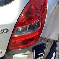 HYUNDAI I 20 FANALE POSTERIORE DX