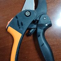 Forbici Fiskars  P83