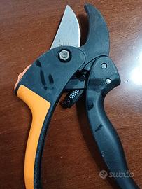 Forbici Fiskars  P83