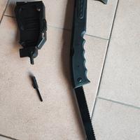 ACCETTA NUOVA DA 34CM CON SEGA E FISCHIETTO 