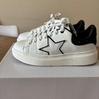 Sneakers shop art kim