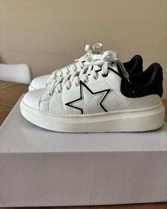 Sneakers shop art kim