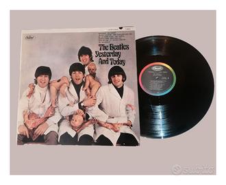 The Beatles Yesterday and today Vinile