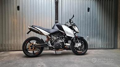 KTM 990 Super Duke - 2010