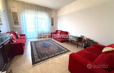 APPARTAMENTO DI 145 METRI QUADRI IN STABILE SIGNOR