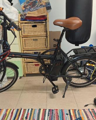 bici elettrica smartway nera a pedalata assistita