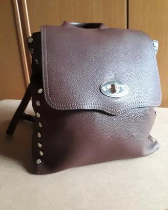 Zaino/borsa da donna con borchie