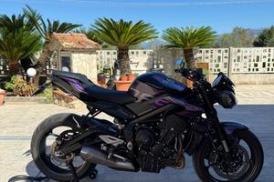 Triumph Street Triple 765 R