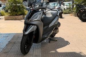 Kymco Agility 300i