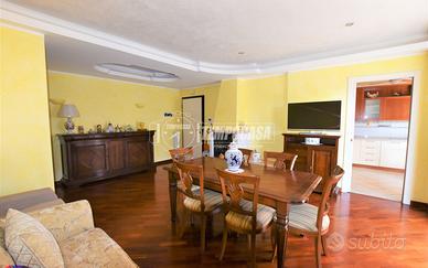 Appartamento di 112 mq con doppi servizi, terrazzo